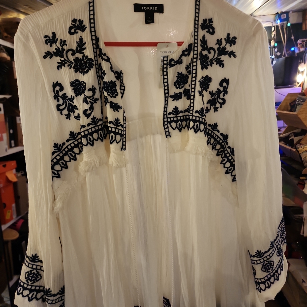 Torrid size 3 stunning cardigan/jacket